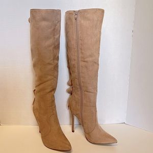 JustFab Norelle Heel boot over the knee, beige size 6